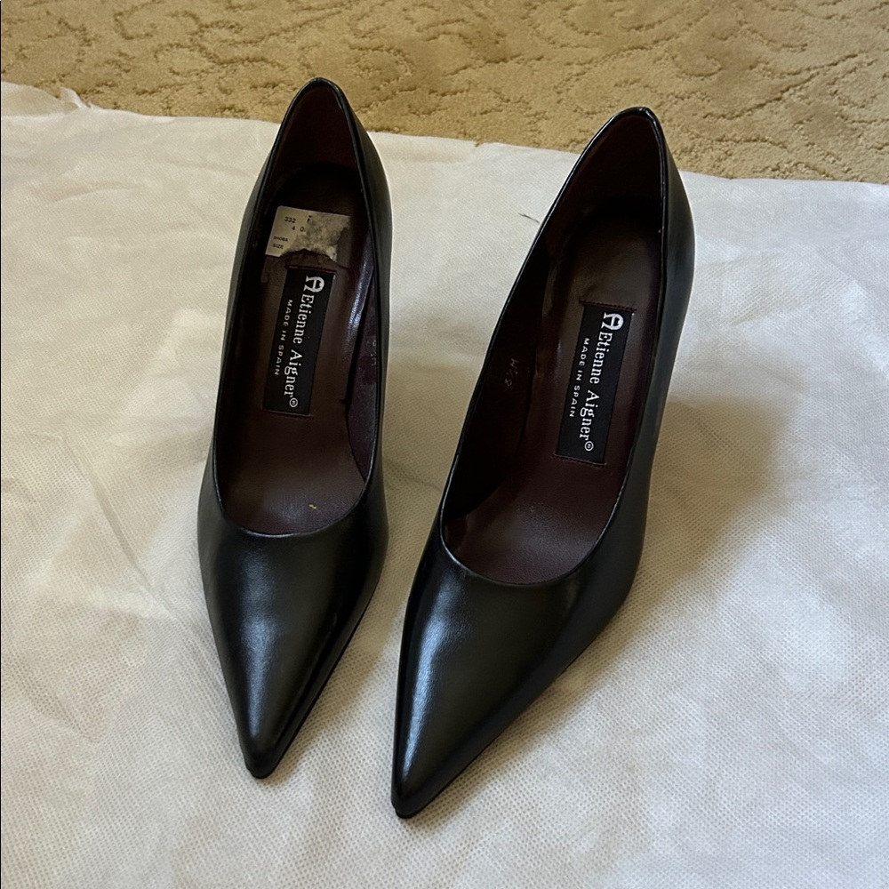 Etienne Aigner black heels 6.5